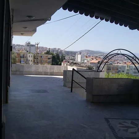 מלון דירות Monalisa 2*