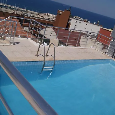 Monalisa Apartahotel