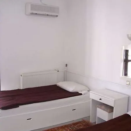 Monalisa Apartahotel 2*